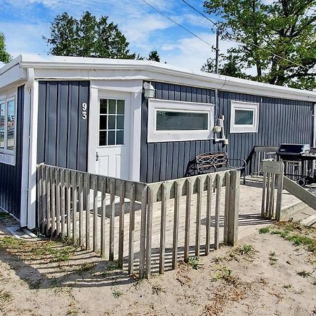 Main Beach River Retreat - Wasaga Beach 1 - Main Strip - 93 Mosley St Dış mekan fotoğraf
