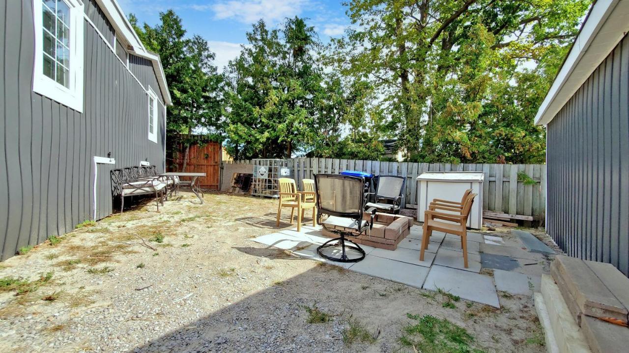 Main Beach River Retreat - Wasaga Beach 1 - Main Strip - 93 Mosley St Dış mekan fotoğraf