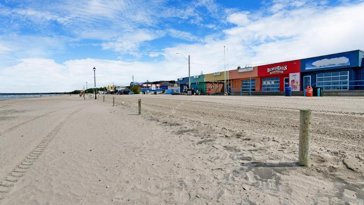 Main Beach River Retreat - Wasaga Beach 1 - Main Strip - 93 Mosley St Dış mekan fotoğraf